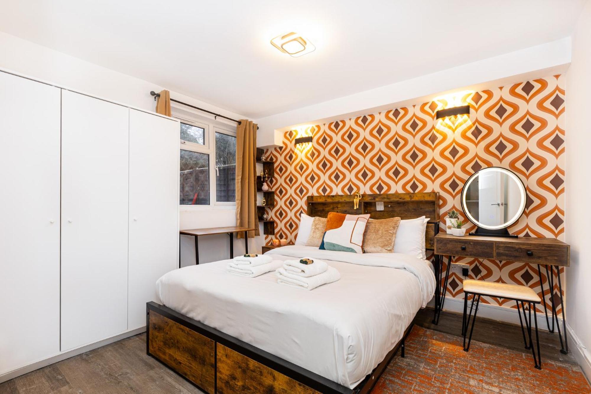 Appartamento Luxury 3br Flat, Parking & Garden, Nw