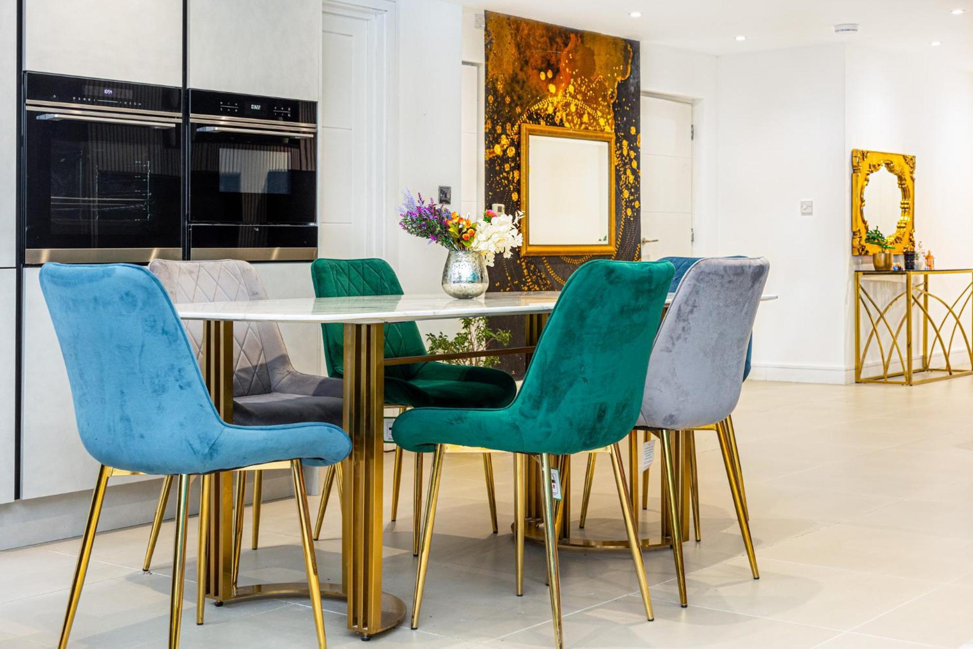 Luxury 3br Flat, Parking & Garden, Nw Appartamento Londra