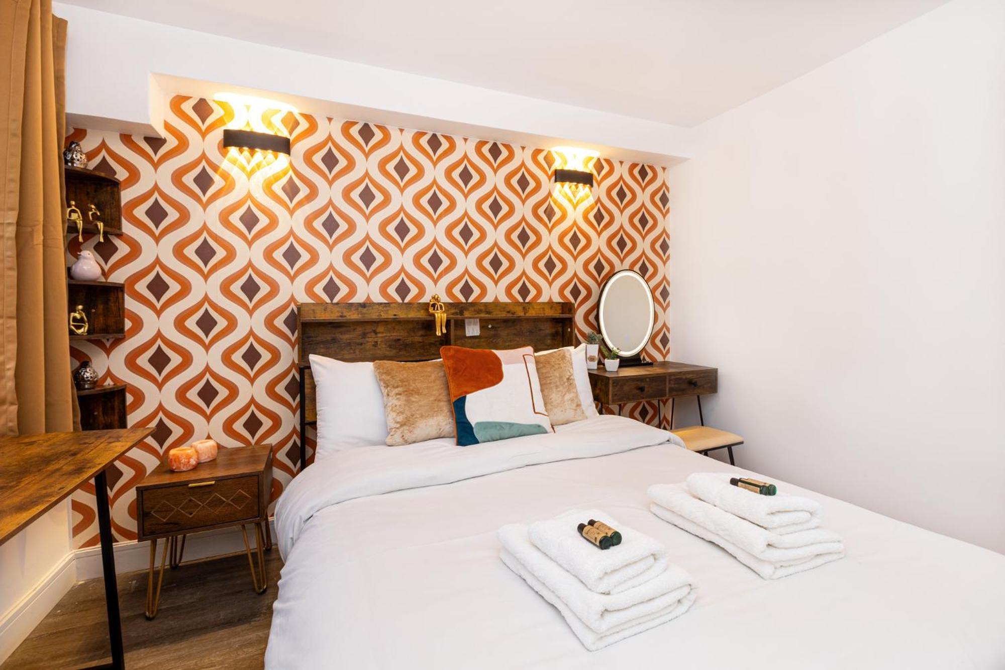 Luxury 3br Flat, Parking & Garden, Nw *