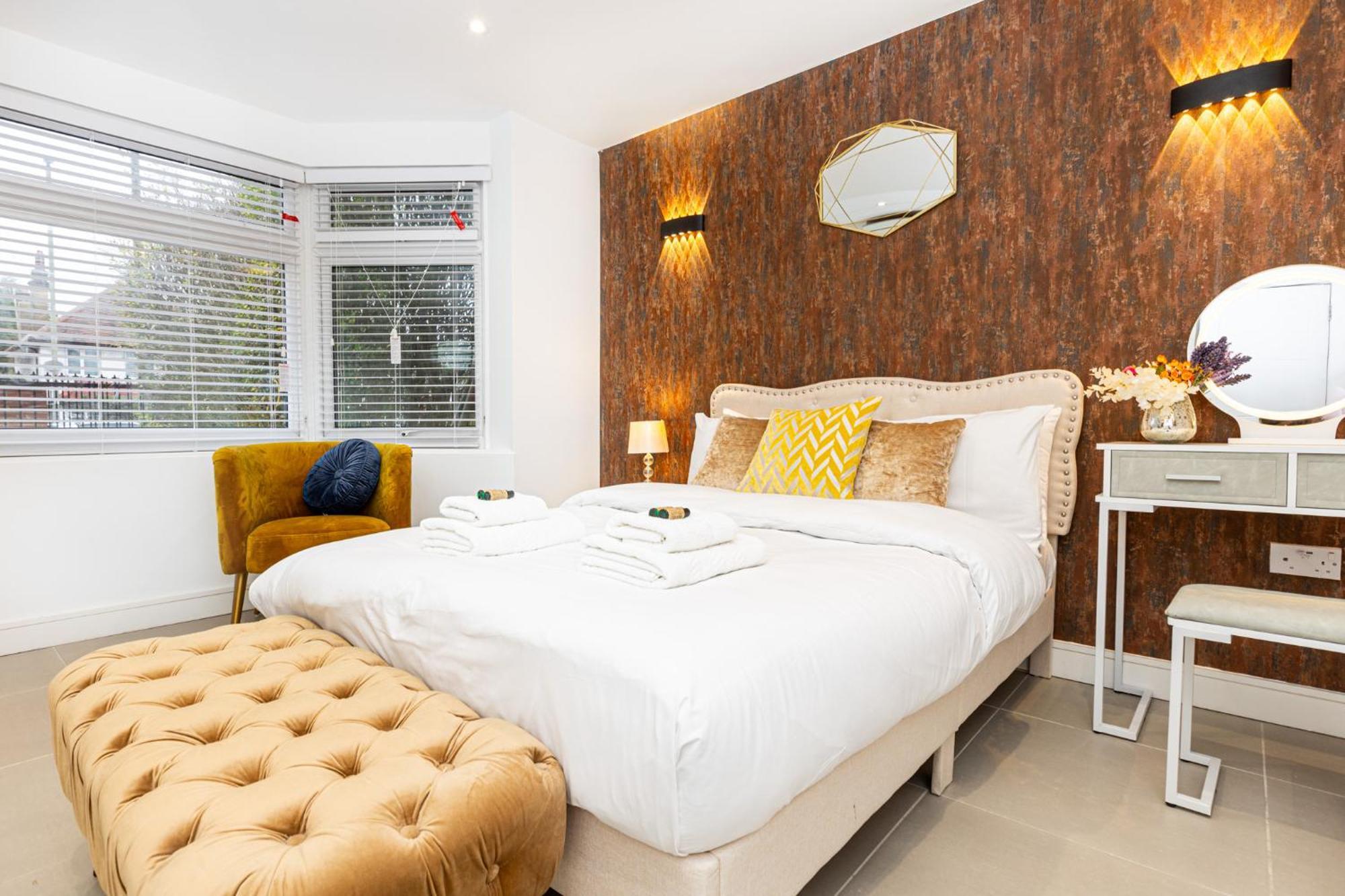 Appartamento Luxury 3br Flat, Parking & Garden, Nw *